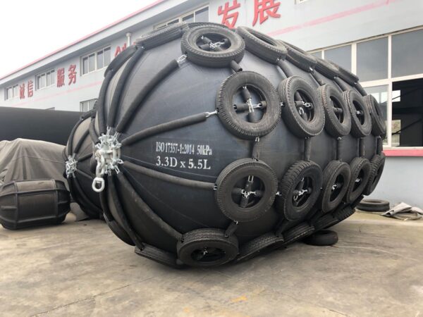 Pneumatic Rubber Fender with customized chain tyre net - Image 5