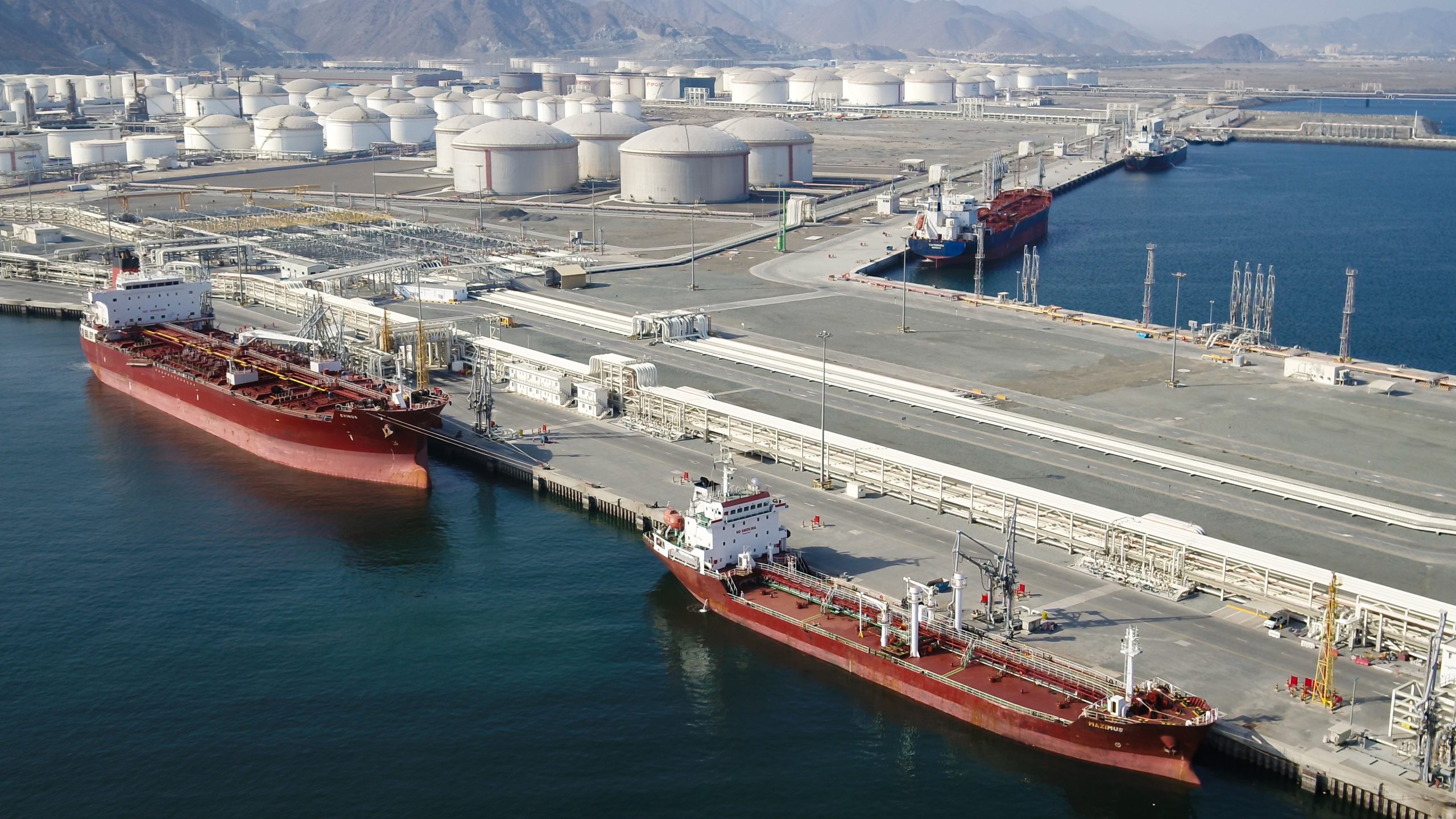 Pneumatic Fender delivery in Port-Fujairah